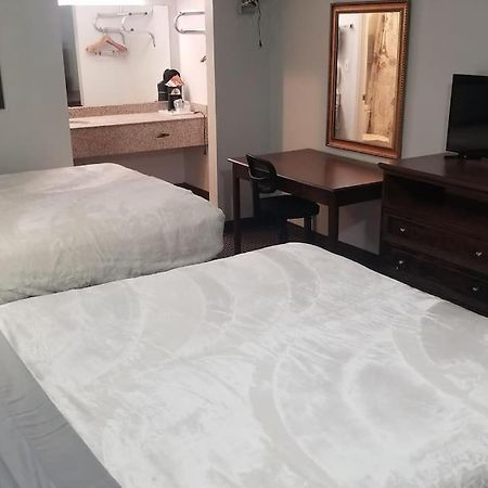 Hotel 2 Queen Beds Hotel Room 220 Booking Stillwater Extérieur photo